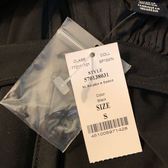 White House Black Market Faux Wrap Black Top With Silver Neckline Size Small - Picture 6 of 6